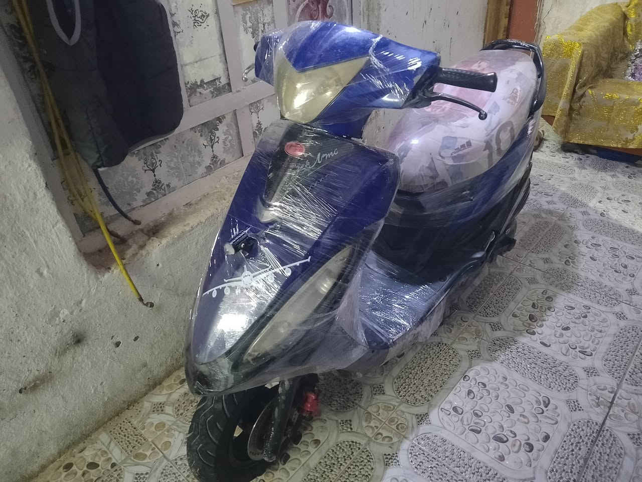 سلام عليكم جي فور للبيع دراجه جاهزه نكره سلف اوهندرلايت بك لايت هورن قفل جنطه قفل سكان اشايريمنه يسره سكنات كيج بانزين ارون كلشي شغال بيه تايرات جددمفتوحه بس ولفات مكينه خرسه ماتنسمع شلعه قويه مشيه خيرمن الله دراجه مال جناي زلغ مابيه سعره 300 بيه مجال مكاني ناصريه مركزحي الزهرايم علوت السمج شراي اتصل وخادمك *********** الدراجه بعداحلامن الصور
