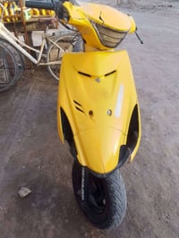 ادرس صيني كامله سلف هندر فقط كفراتها الاماميه تعبانه 225وبيها مجال 077...