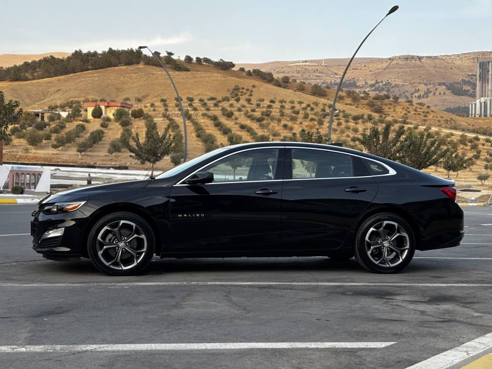 شۆفرلێت مالیبۆ 2024
LT مواسەفات 
سەیارەکە بێ بۆیاخە - بێ کەم و کوڕی - هەموو شتێکی بە شەرت - تەنها یەک پەڵە پی دی ئاڕی هەیە(پێش و پشتی کەپسە و هەموو شتێکی بیلادییە)

ڕادار - دەسک بەسمە - کوشن کارەبا و هیتەر - auto hold - برێک بەسمە و شەخاڵ - شاشە - کامێرا - فوولی ئەوتۆ - حاسە - چەند مواسەفاتێکی تر

دوو مانگ ڕەقەم کاتی ڵەگەڵدایە واتە کاتییەیەکەی نەشکاوە 

1G1ZD5ST1RF164098 : ڕەقەم شاسی 

*********** : تکایە نامە بنێرن بۆ خاوەنی سەیارەکە - وەتساپی لەسەرە 

13500$ نرخ السليمانية, العراق
