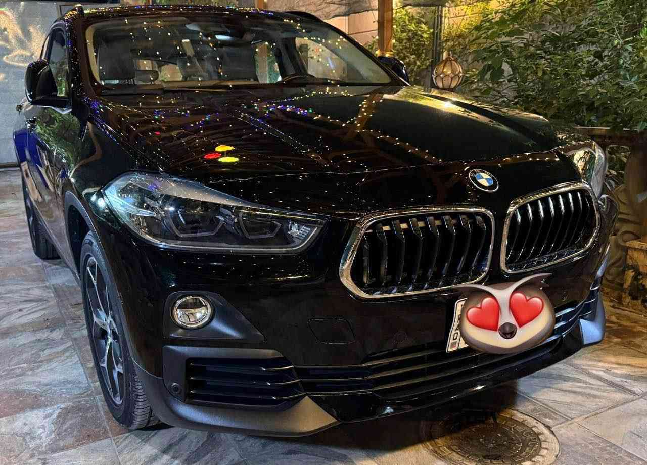 السلام عليكم للبيع 
BMW X2 2020 S DRIVE 
محرك 2000 توين باور تيربو 4 اسطوانات 
المواصفات 
رادار امامي 
رادار خلفي 
رادار جانبي
شاشة أنظمة اندوريد اوتو ابل كار بلاي 
تحكمات مقود القياده جهتين 
كامره خلفيه 
نقطة عمياء 
سقف بنورامي
انظمة قيادة ( Sport Comfort normal )
كشن خزن ميموري
كشن جلد أوف وايت
عدسات ليزريه بالمصابيح 
بعد تضمن هواي مواصفات السياره لكن لتجنب الاطاله ذكرنا ابرز المواصفات 
السياره خليجية جديدة جدا وضع شركة حته كتلوكاتها موجودة ماشيه 30 الف KM فقط سياره اقل مايقال عنها جديده وايضاً عليها تغليف PPF من شركه جيوشيلد 
مكان السياره بغداد لوحتها بغداد 
للاستفسار اكثر اتصال او خاص بغداد, العراق


**إذا كنت صاحب هذا الإعلان وتريد حذفه لأي سبب، رجاءا أرسل رسالة إلى الدعم الفني**