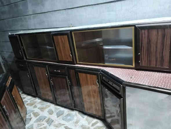 كونتر كامل تلث أمتار نظيف كلش مكاني حي العروبه ابيع مباشر ماعندي حجز السعر 225 وهذا رقمي ***********
