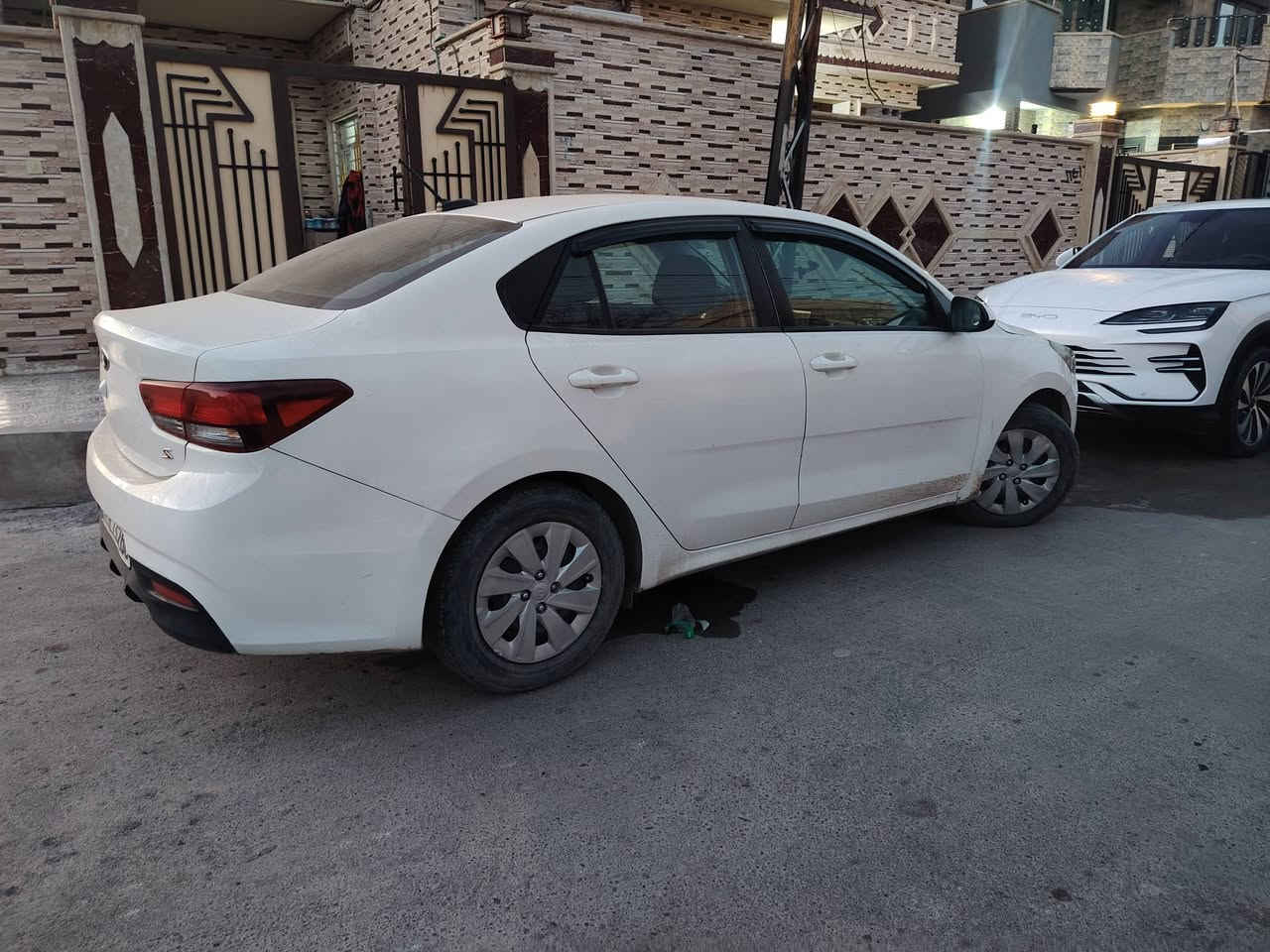 ريو موديل 20 دهوك بااسمي كابون بانزين هزه ورقم جديد سنويه 31 محرك 16 دوش ماامفتوح  3 قطع تبديل بدون دواخل
السعر 120 وبيها مجال .. بيع او مراوس افانتي تكسي او الاانتره مكان السياره الموصل ..
***********
***********
