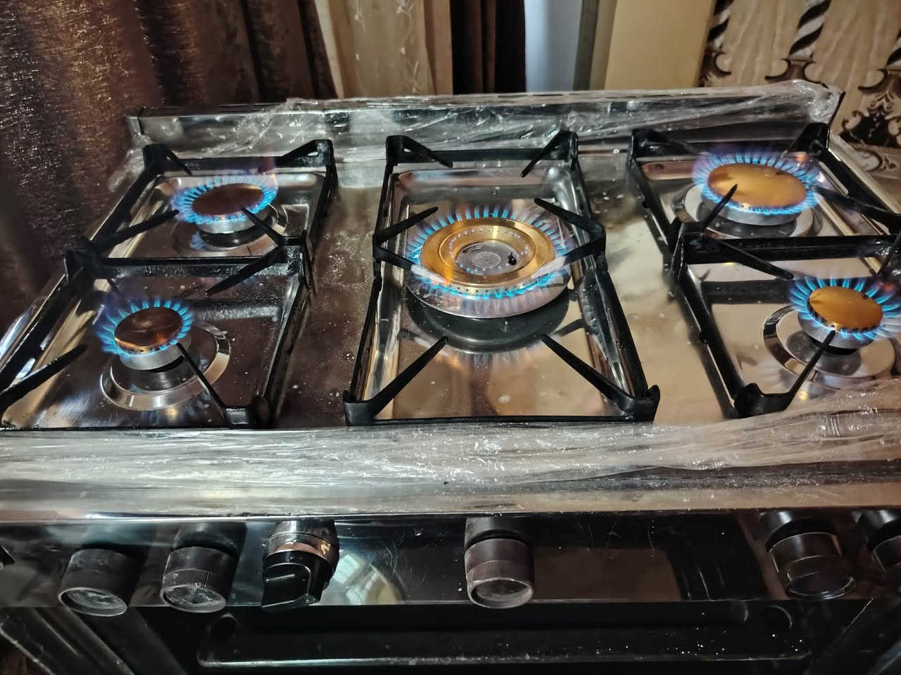 طباخ نضيف للبيع ***********‬‏
