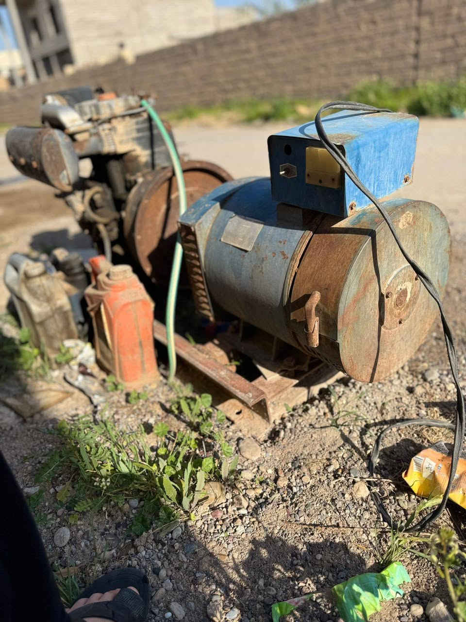 السـلام علـيكم ورحمة الله 👋🏻
للبيع مولد دويز  بستمين حجم ٢٤ 

راس توليد ١٠ كيفي سنكل 

المولد نظيف وشغال ماعايزه شيء بس يرادله تجفيت 

 المكان صلاح الدين بيجي الحجاج📍

 الرقـم للاستفـسار ***********
