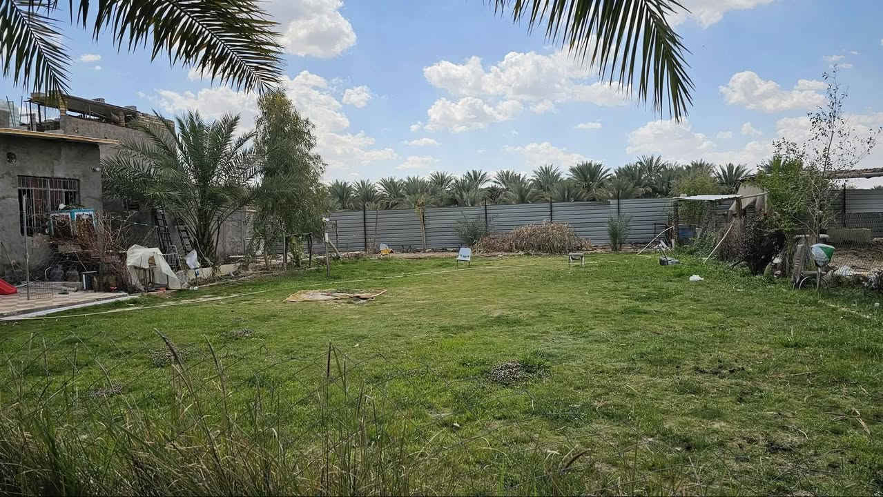 عقار مناسب في كربلاء💯
✅️دونمين ونص للبيع واجهه

36 متر مع بيت 200 متر عكادة 

وجه على شارع سبيس عرض 4 متر 

✅️متوفرة كافة الخدمات

تبليط، ماء، كهرباء، مدارس 

طابو سند 25 تحويل أسهم 

✅️الموقع كربلاء - منطقة

الدويهية شارع طويريج كربلاء 

تبعد عن شارع التبليط 200 متر 

تبعد عن شارع طويريج  8 كيلو 

تبعد من مركز مدينة كربلاء 18 كيلو

💰السعر 160 مليون عقاري كربلاء 

📞 إتصل الآن:  ***********
