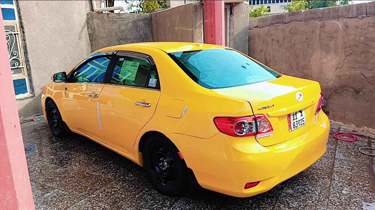 من رخصة الادمنيه 
كورلا موديل 2009 محدثه بالكامل 13 معمره ومصبوغه جديد مابيها نقص كير كفاله مكينه مال 2019  مدوشمه بالكامل ارضيه وكشنات وسفاريات احدثها جاملغ وباب سائق امبدلات فقط بدون دواخل السياره مصفره هيئه وغرامات ورقم انكليزي باسمي تحويل ثاني يوم سعرها 90 وبيها مجال بسيط شباب ذاكر كلشي شراي يخابر فقط *********** مكانها بغداد مدخل المدائن
