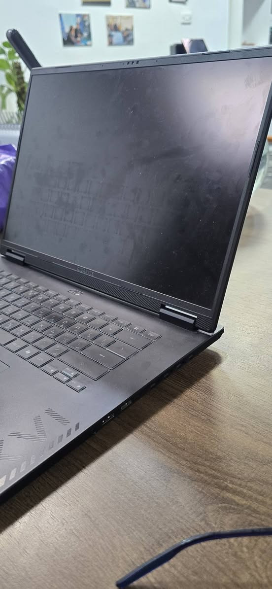 سلام عليكم

السعر مليونين و 50 و بيهة مجال (مستحيل تحصل هيچ سعر و مواصفات لكن للأمانة بيهة شخطات بداخلهة و بالظهر)

GIGABYTE gaming laptop
32 ddr5(up to 64)
core i7-13 h
5070 8gb
(2- m.2 empty)
15.6 screen ips 165
2 fans
rgb keyboard and software for control colors, power,fans

بدون اي هارد

العنوان-
بغداد-الكاظمية
***********
