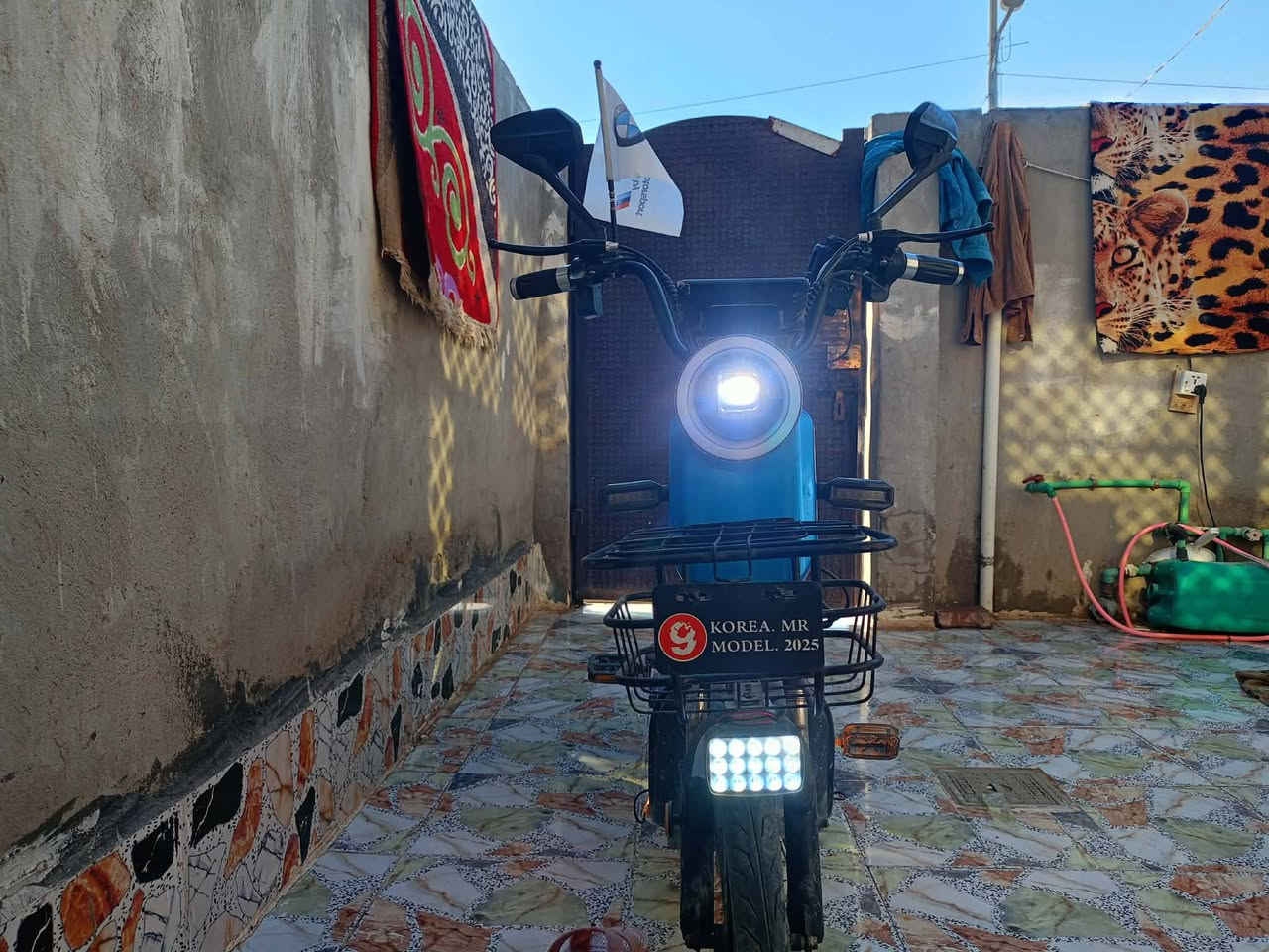 مكلف بالنشر
دراجة شحن حجم وسط استعمال قليل
هذه جميع مواصفاتها
السعر 350 وبي مجال بسيط 
عنواني بعقوبة المفرك


**إذا كنت صاحب هذا الإعلان وتريد حذفه لأي سبب، رجاءا أرسل رسالة إلى الدعم الفني**