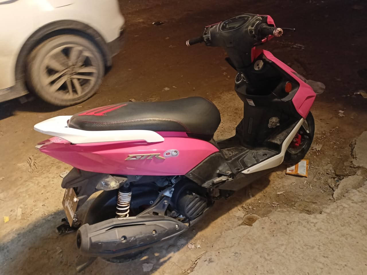 سلام عليكم جي تي ار للبيع
مديل 14
شاشه 3 الوان 
دراجه مصبوغه جماليه جانت لون نفطي 
بيها كلج خلفي رياضي اصلي 
مكينه مامفتوحه 
رمبه علا ايدي منزلها
***********
سعر مليون 100 ميعجبه سعر خل يعبر
مكاني دور الشرطه زعفرانيه
