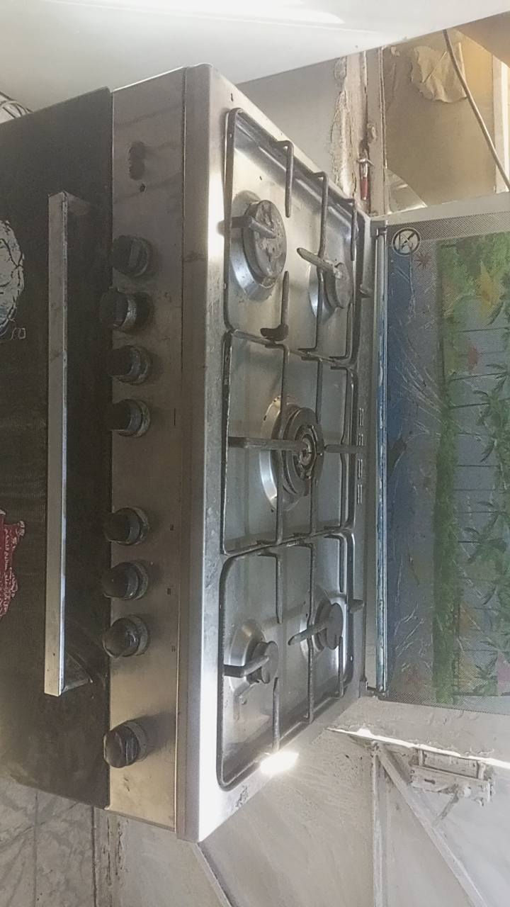 متوفر للبيع طباخ 5 عيون رقمي وتساب ***********
