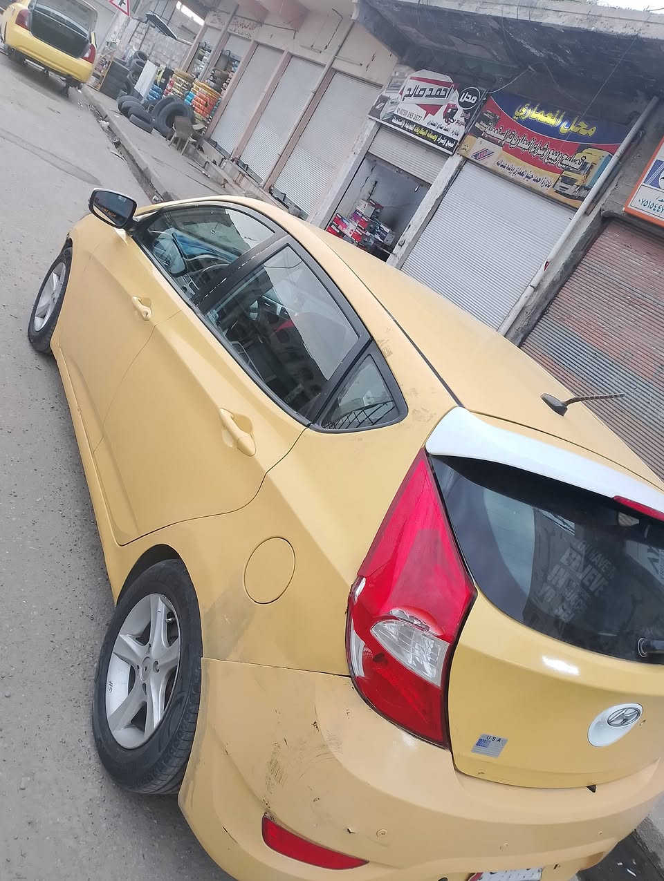 السلام عليكم 👋
اكسنت مظلع جنطه 👋
وارد امريكي 🇺🇲 
موديل 2013👋
رقم بغداد الماني ✋ 
كاربون بانزين ⛽ 
غرامة وهيئة صفر 🚦 شرط التحويل✋
محرك 16 محرك وكير شرط 👋 
تبريد ثلج 🥶 تدفئة 
طخم تاير امامي خلفي جديد 👋 
📢ظررها جاملغ وبدون وبيها داخل اشويه 👋
🛑#السعر 63$💸 وبيها مجال 
#العنوان #الموصل #موصل_الجديده قرب جامع الايقظه شارع البطاريات 
🛑 1️⃣ اوقات العمل🕰️الاتصال من الساعه التاسعه صباحا الى الساعه العاشره ليلا🛑
🛑2️⃣بلتلفون قفل ماكو تعال ودفع سعر اليعجبك 🛑
#مكتب_ارض_السلام #لبيع_وشراء_السيارات 
🛑 #باداره/ سلام الراشدي 
***********📱كورك 📞
***********📱اسيا📞
