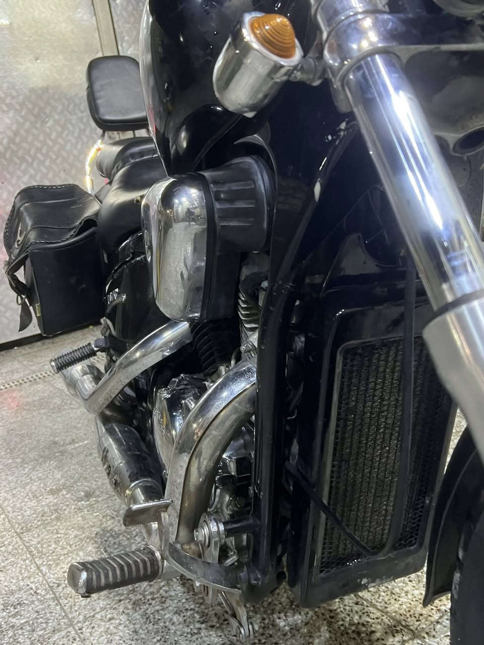 سلام عليكم دراجه ستد 400للمراوس  العنوان بغداد رقم ***********
