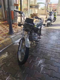 ايراني • ٢٠٠ • ٢٠١٧