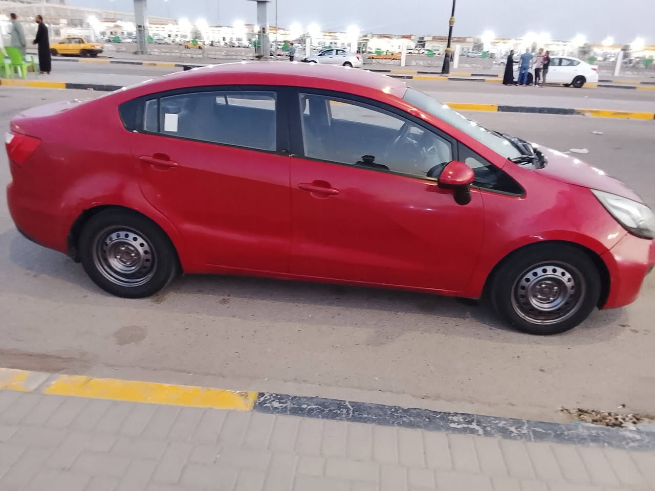 سلام عليكم سياره كيه ريو مديل 12 سياره حلوه ومرتبه مال بيت محتاج واريد ابيع كفاله منضربه والعيب شرعي رقمه بصره مشروع وطني سنويه ال 28  رقمي ***********
