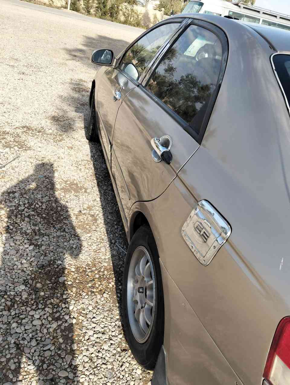 سبكتره للبيع موديل 2007 السعر 67 بيهه مجال المكان ديالى شهربان اتصل على الرقم وفهمك تفاصيل السياره ***********
