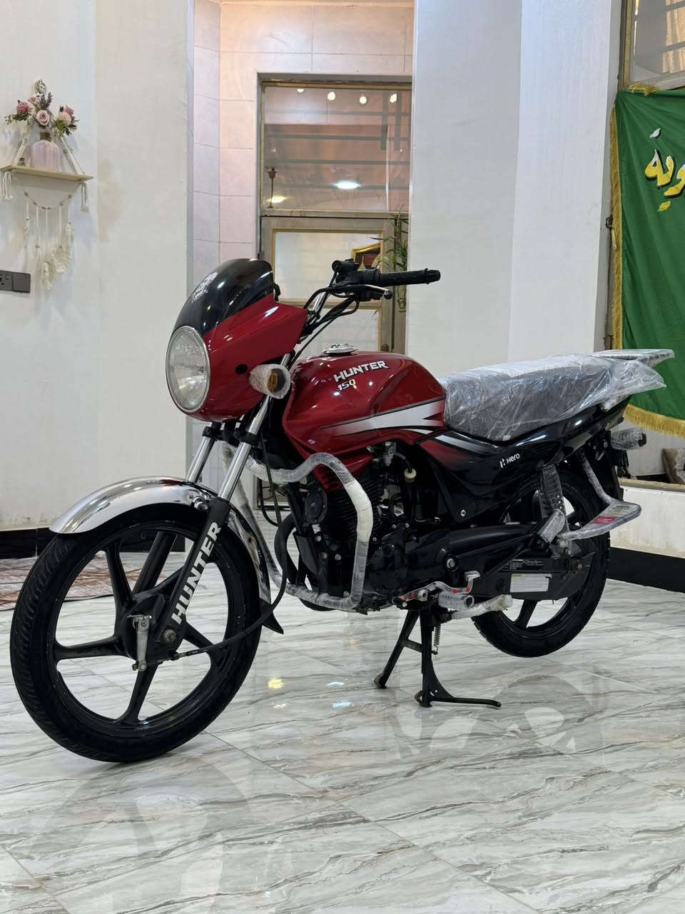 السلام عليكم
للبيع دراجه هيرو (Hero) موديل 2023 الدراجه مكفوله كفاله عامه من كل النواحي وبحاله ممتازه (مال جناي ) 

كل شي شغال والكهربائيات كامله 

نوع دهن المحرك موتل (Motul) 

المكان : كوت مركز المدينه 

للاستفسار ***********
