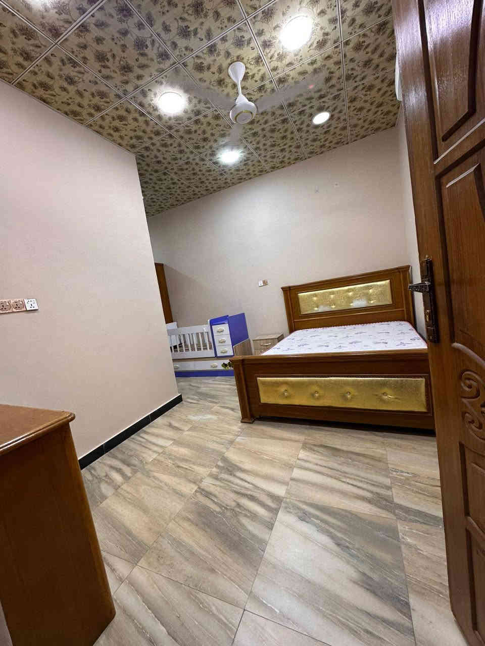 يعلن مكتب عقارات أبو انور فرع الطويسه عن وجود بيت البيع في كوت الحجاج مساحة 125 متر طابقين يحتوي على 4 غرف نوم وصاله وستقبال ومطبخ وصحيات بناء 2025 مكان راقي ممتاز الستفسار الاتصال//***********//***********// كما نستقبل جميع عروضكم وطلباتكم التجارية والعقارية المكتب مجاز قانونيا المكتب ماقبيل مطعم الحسون عقارات أبو انور فرع الطويسه
