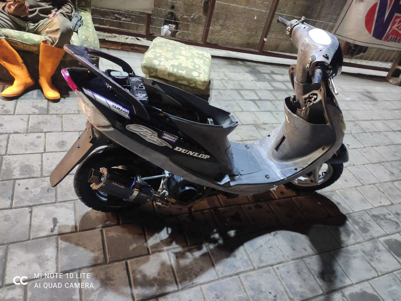 كامله مكمله ربع ماتذب عليها مكينه 55 شلعه ومعدل استغفر الله نقصها بس لباتري تعبان بس هذا لنقص مستعجل ع بيعتها 475 قفل لدراجه متعوب عليها ومرتبه على ايدي *********** مكاني بغداد الشعب
