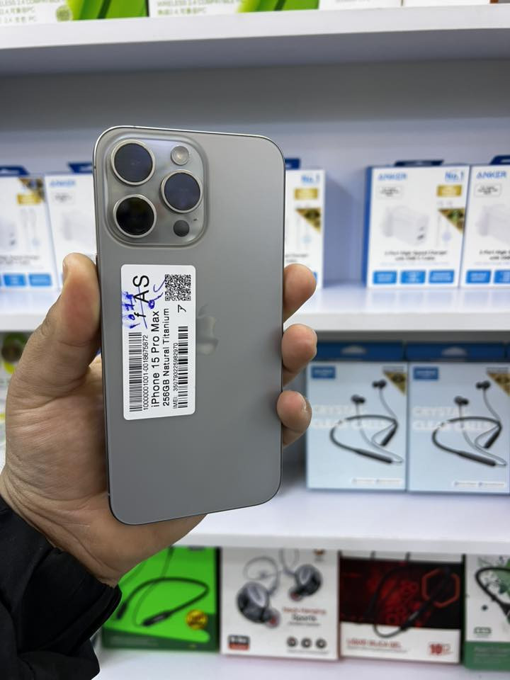 السلام عليكم ايفونات للبيع
16 بروماكس دبل 

256بطاريه 95 

شرط بلاد ونضافه 

سعر مليون و345 الف 

15 بروماكس  تك 

256 بطاريه 92 

نضافه عاليه 

سعر مليون و75

14بروماكس (تجميع اصلي )

ذاكره256بطاريه 89

نضافه عاليه 

سعر575 الف 

13 بروماكس دبل 

256 بطاريات مرفوعه وغير مرفوعه 

نضافه عاليه 

سعر680 الف 

13 بروماكس تك 

نضافه عاليه 

256بطاريات مرفوع وغير مرفوع 

سعر 660 الف 

باقي الاجهزه تفاصيل وسعر داخل صور 

العنوان العلم مقابيل الدفاع المدني 

مجاور مركز وصيانه خالد الناصر 

هـ***********

هـ***********
