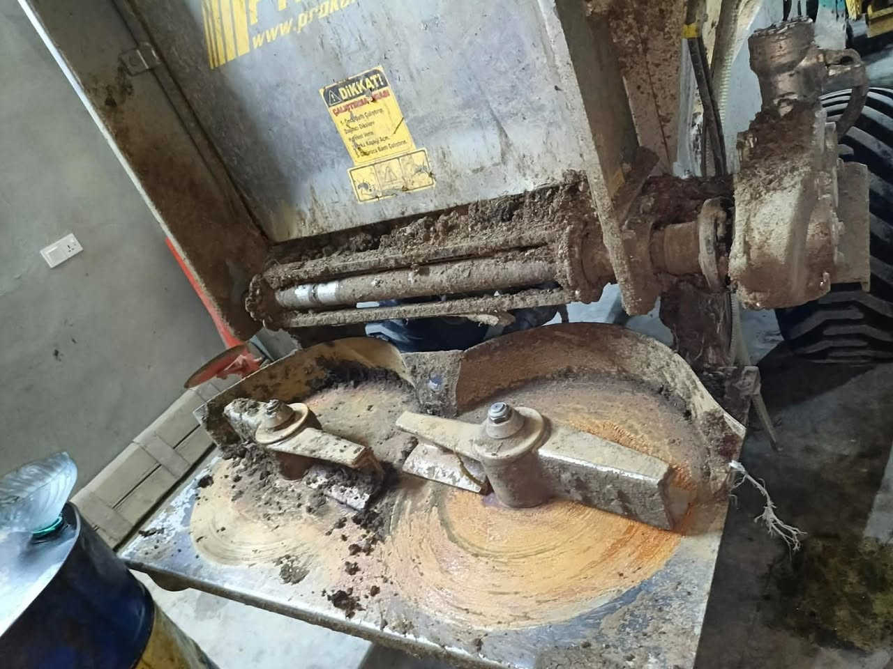 عربانه دمن للبيع الصناعية تركيا للبيع ***********
