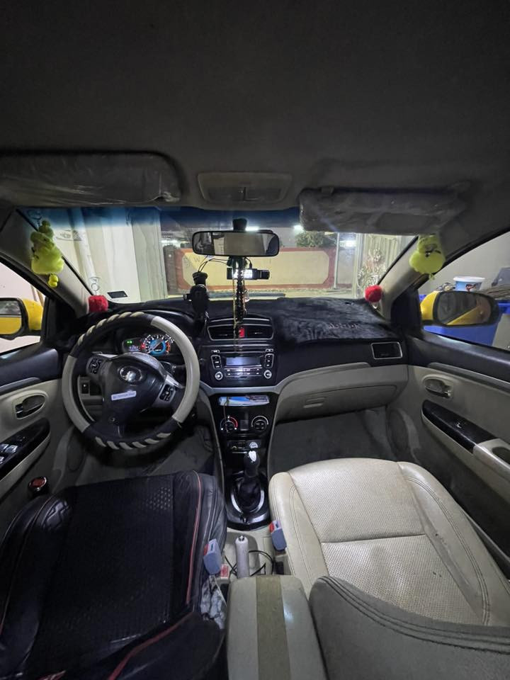 السلام عليكم للبيع فقط
كريت ويل (فولكس) موديل ٢٠١٦ مشروع وطني نهايه ٢٠٢٦ رقم بابل انكليزي بسمي تريد تحويل تريد وكالة بطاقه بانزين بيها … علما سياره تتحول هنا بكركوك 

1- كير ومحرك بلادي شرط لا صرف لا بخار ولا تنقيص 

2-نقابة وهيئة صفر ماعليه اي غرامه مروريه 

3-السياره بدون ضرر بس تصفيات بيها باب خلفي من  تجاه السكن بيه طخه بسيطه مصلح نفسه باقي مابيه اي شي وبيها بدوسه شخط ممصلح باقي نفسه  

4-كهربائيات كلها شغله امامي وخلفي بدون نقص 

5- كلوبات الامامي زنون اصفر مع بلاجكتورات زنون ايضا 

6- تبريد وتدفئة شغاله غرفتها حلوه 

7- تخم تايرات نص عمر جواها …

8-صدر امامي جديد صدر خلفي مالتها ٩٠٪؜ 

9_ سياره هزتها جديد بعدها مامنتبها 

10-سياره شادلها دش كام ٣ كاميرات 

سياره مال جناي متعوب عليها وبيها نشاط فول 
وغراضها كلها يارس الكريت ويل معروفه موديل ١٦ 
جاهزه سياره السياره كلها بلاد بدون تبدل اي قطعه
بوجهك للشارع ماتحتاج منك مصرف
السياره اريد ابيعها لان محتاج فلوس والف عافيه ع ياخذها  

#السعر69 ورقه  وبيها مجال للشراي ويدلل عليه 

رقم تلفون 
***********

ملاحظه :_ كلشي موضوح لك من اخير سياره جاهزه وخير من الله وكلشي موجود بسوك 

مكان السياره كركوك // قضاء الدبس
