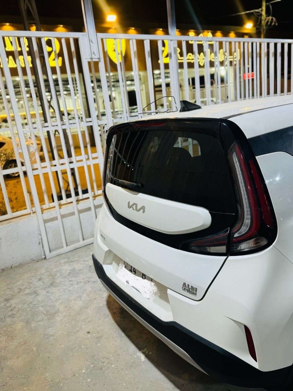 السلام وعليكم                                              
يتوفر بيع وشراء ومراوس 
كيا صول 
مديل 2024
حادث بسيط 
موصفاتها 

شاشه كامره 

رادارات 

قياده ذاتيه

نقطه عمياء

هتر كشنات

هيتر ستيرن

ويل كب 
العنوان البصره معارض القبله جهه المشراق
 

           ***********
