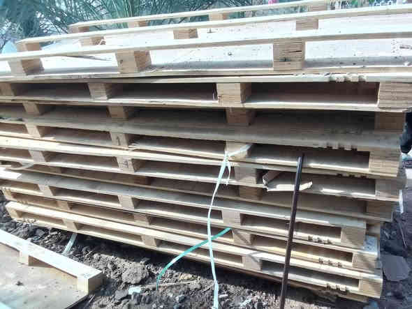 سلام عليكم يوجد لدينه سكيب طول مترتين واربعين العرض ميه وعشره السمك 18ملم السعر 10 الف الكميه مفتوح خير من الله عدنه مفصخ وما مفصخ  المواقع البصره ابو الخصيب صناعيه حمدان  الاستفسار الاتصال  ***********
ملاحضه يوجد توصيل جميع المحافظات
