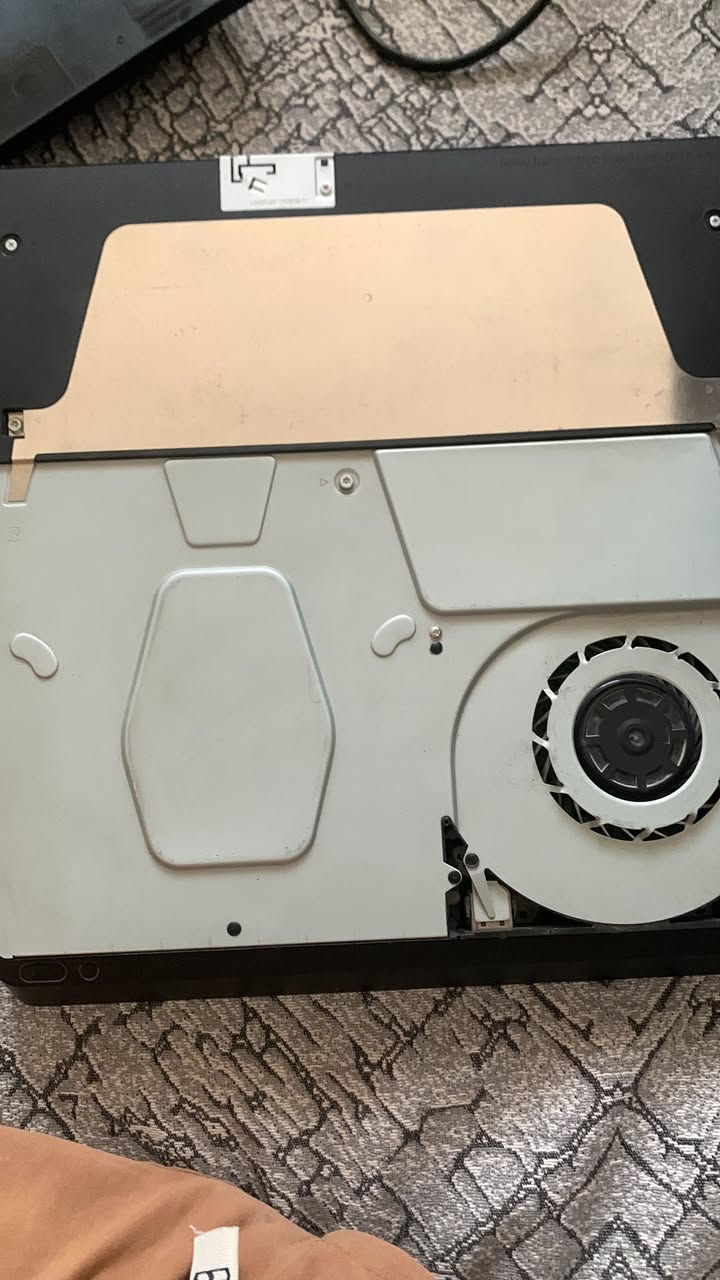 بلي فور سلم اماراتي ويا يدتين وحدة اصلية والثانية تجارية ذاكرة نص تيرا كامل الملحقات يجي ويا وحسابين موجودين بي الجهاز نضيف مامفتوح ولا مصلح لوك ستيكر للبيع بسعر 175 الف وبي مجال مكاني بغداد الغزالية


**إذا كنت صاحب هذا الإعلان وتريد حذفه لأي سبب، رجاءا أرسل رسالة إلى الدعم الفني**