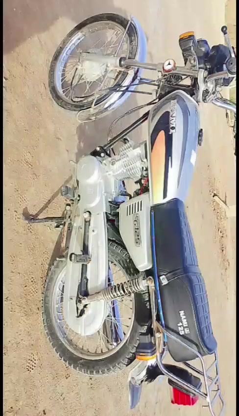 سلامو عليكم دراجه نامه شلامجه البلاد اوراق اسكنر مديل 23 ما مفتوح
السعر 700 او بيها مجال *********** هاذه رقمي او حياكم الله
