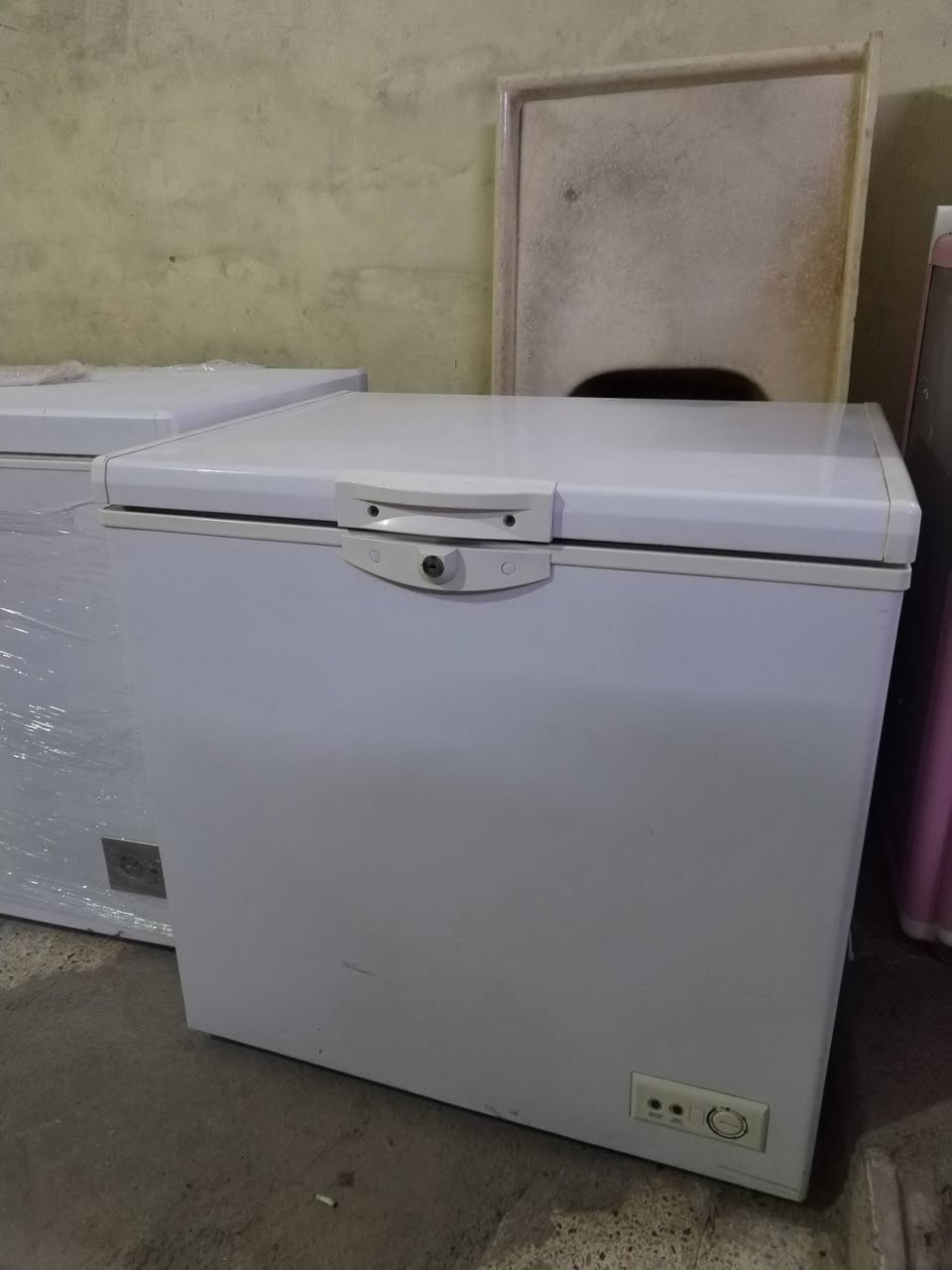 أغراض منزلية للبيع بأسعار مناسبة ***********
