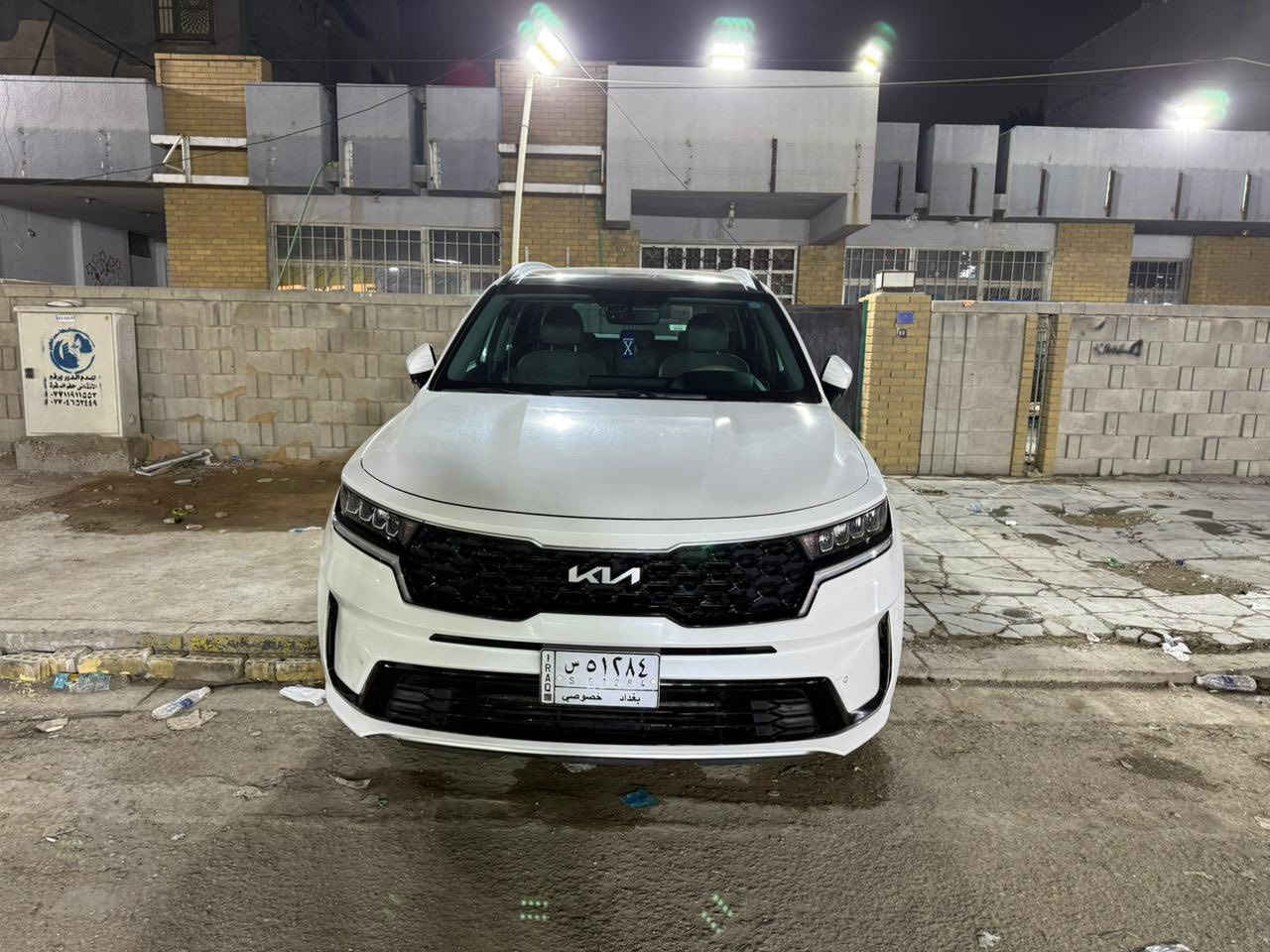 السلام عليكم .. سورنتو موديل ٢٣ السيارة خليجيه مكفولة السيارة ماعدا يم الحساس بالدعاميه يعني ٤ اصابع فقط  تكحيل الباقي كله مكفول مكانها زيونه مدوشمة ارضيات وكشنات  سبعه راكب تبريد ٣ قطع كير ماوس وبانوراما السيارة  حساس امامي خلفي بيها هواي مواصفات للي يعرفهن  السعر ٣١٥ ورقة ومجالها بسيط ماكو هيج نظافه متلكون ماشيه ٤٩ الف كيلو  والشراي يتصل  

0772 226 0942
