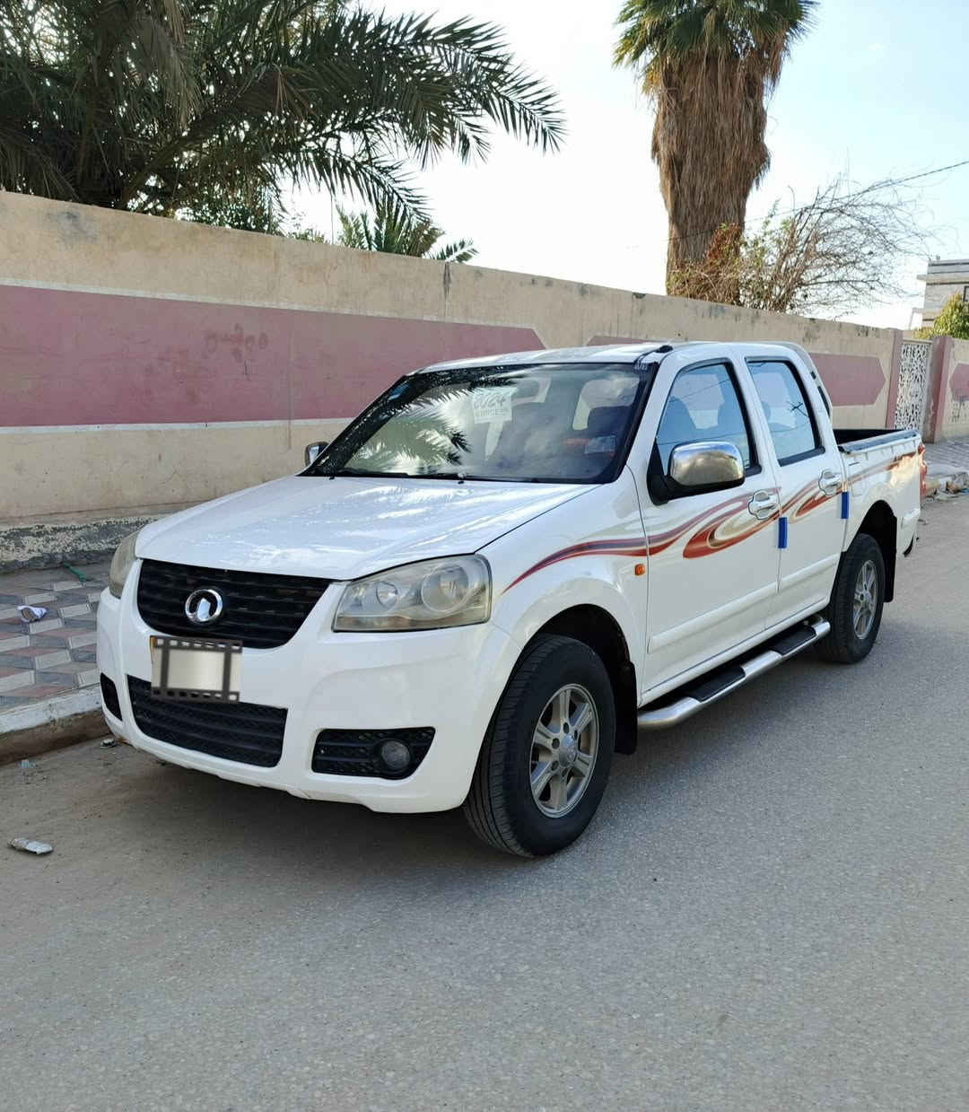 سلام عليكم  سياره للبيع موديل ١٤ مكفوله سنويه لل ٢٩  رقم مثنئ تخم  تاير حداديه جاهزه الاستفسار على الرقم***********
