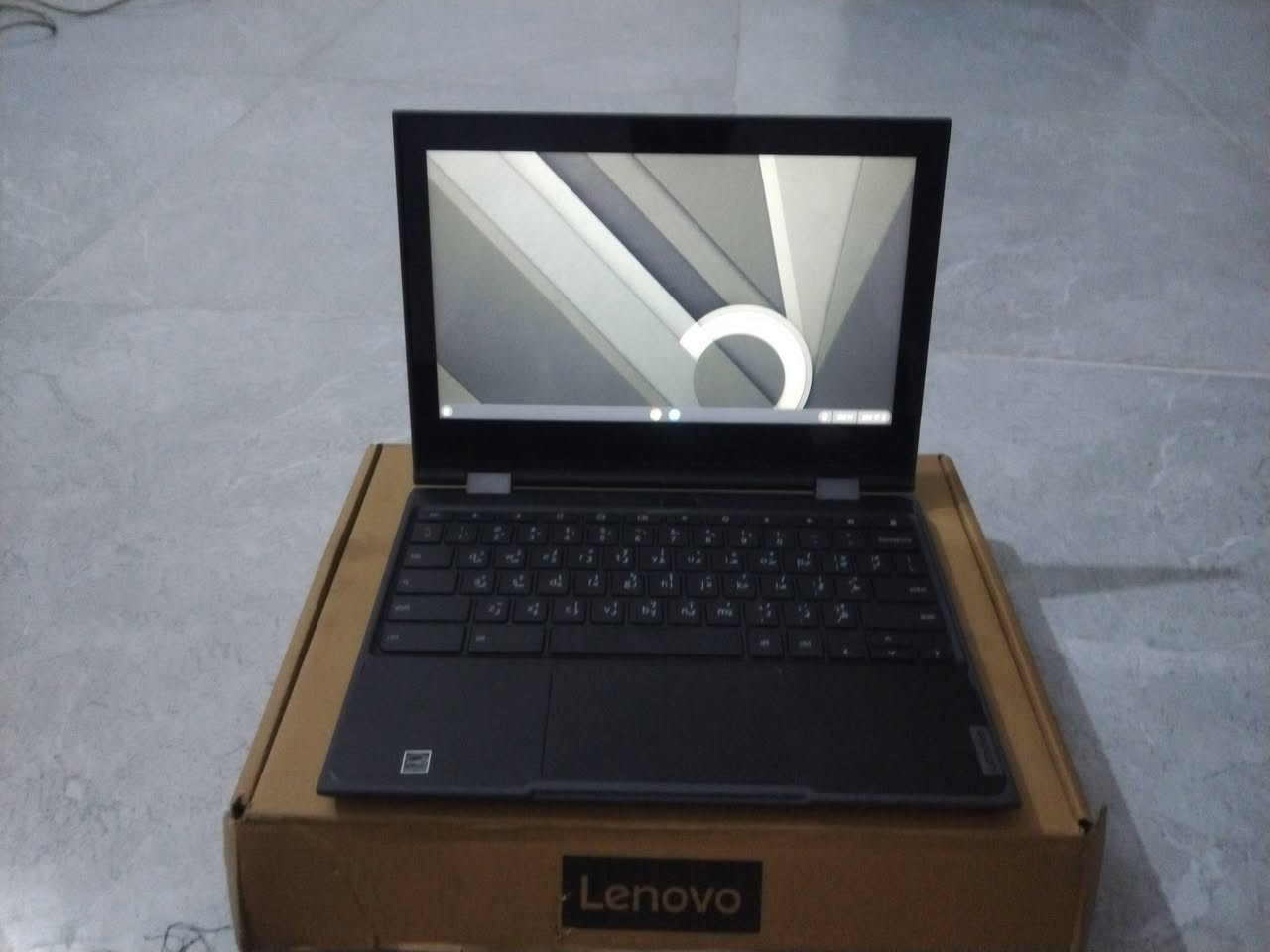 اسلام عليكم حاسبة Lenovo ومن تطبكه تصير لمس  للبيع نظيفة وستعمال قليل ماصارله جم يوم من جبتة كامرة امامية وخلفية صوتة عالي وياهه الشاحن وكلش حلوة مال دراسة وتفيد سعره مناسب .ب90وبيه مجال  مكاني ناصرية . زيناوية ***********
