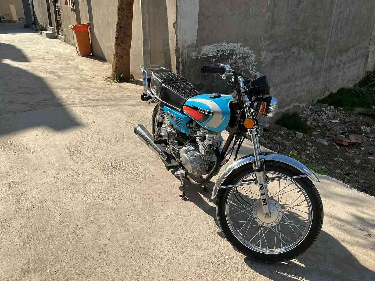 السلام عليكم دراجه نامه أمتياز  موديل 25 سعر 650 وبيه مجال قليل مكاني بعقوبه ***********
