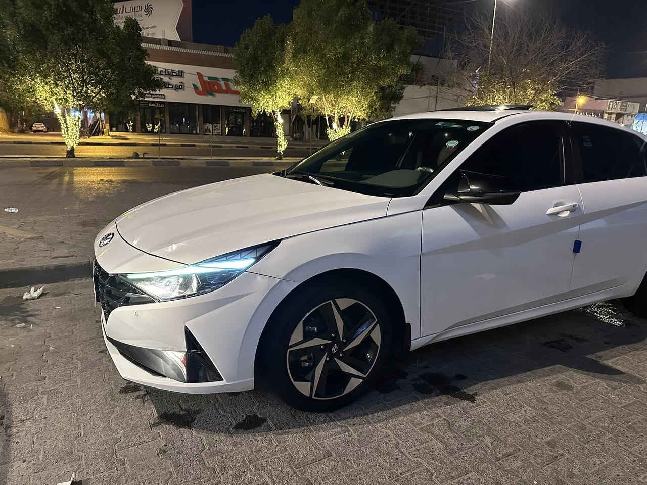 النترى مديل 2023 خليجي
فول مواصفات محرك 1600 

ماشيه 46

فتحه 

حساسات امامي خلفي 

شاشه كامره 

تبريد قطعتين 

لدات امامي خلفي

تشغيل عن بعد  

شحن لاسلكي 

داخل رصاصي

السياره بيها شبر صبغ بل جاملغ الامامي وبيها باره بل جاملغ الخلفي شي بسيط  

سعرها 165 وبيها مجال عنواني النجف حي الجزيره 

*********** واتساب موجود
