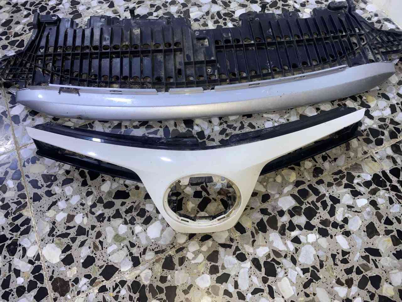 شباك كورلا اعتقد ١٨ وحاضن كير كامل  ٤ قطع وراد أمريكي شركة
لينات مو يابس نظيفات قيم واخذ باليرضي الله


**إذا كنت صاحب هذا الإعلان وتريد حذفه لأي سبب، رجاءا أرسل رسالة إلى الدعم الفني**