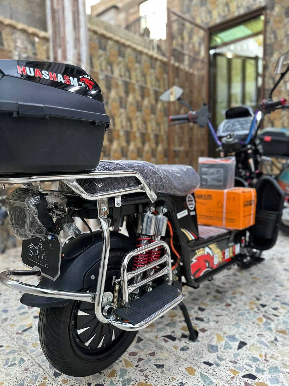 للبيع موطور شحن هيوشه شكل 26 موطور حيل نضيف اشدلك ويا تخم جديد هيوشه 36 انبير
السعر 690 وبي مجال بسيط 
للتواصل ***********
