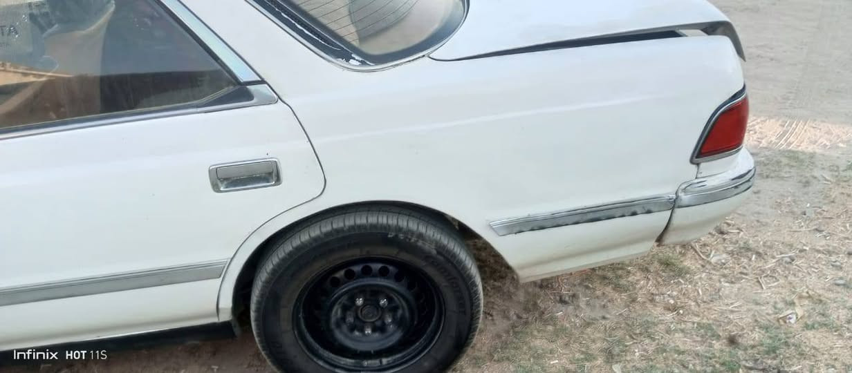 مارك عظم موديل 92 مكفوله كص ونقل وضربه السياره رقم انبار سنويه كارتونيه ساقطه ب20 تدخل هسه بمحافظتك وتداور بالانبار السياره مكينه ونجي خير من الله كهربائيات كلها شغاله  وياها 4 ابوب و وياها حداديه كامله امامي وخلفي ماشاداهن السعر 25 قفل ***********
