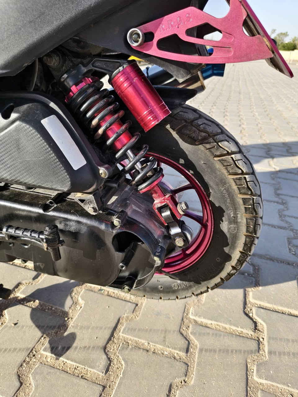 مكينه 58 ونص 4 ولفات تزويد المكينه اصلي
روله 600
كلجات اصليه سعرهن 200
عقل رياضي 
كابريترقفاز حجم 34
مكينه تشك الكاع وخرسه 
سعر 850 مجال بصييط
***********
كربلاء
