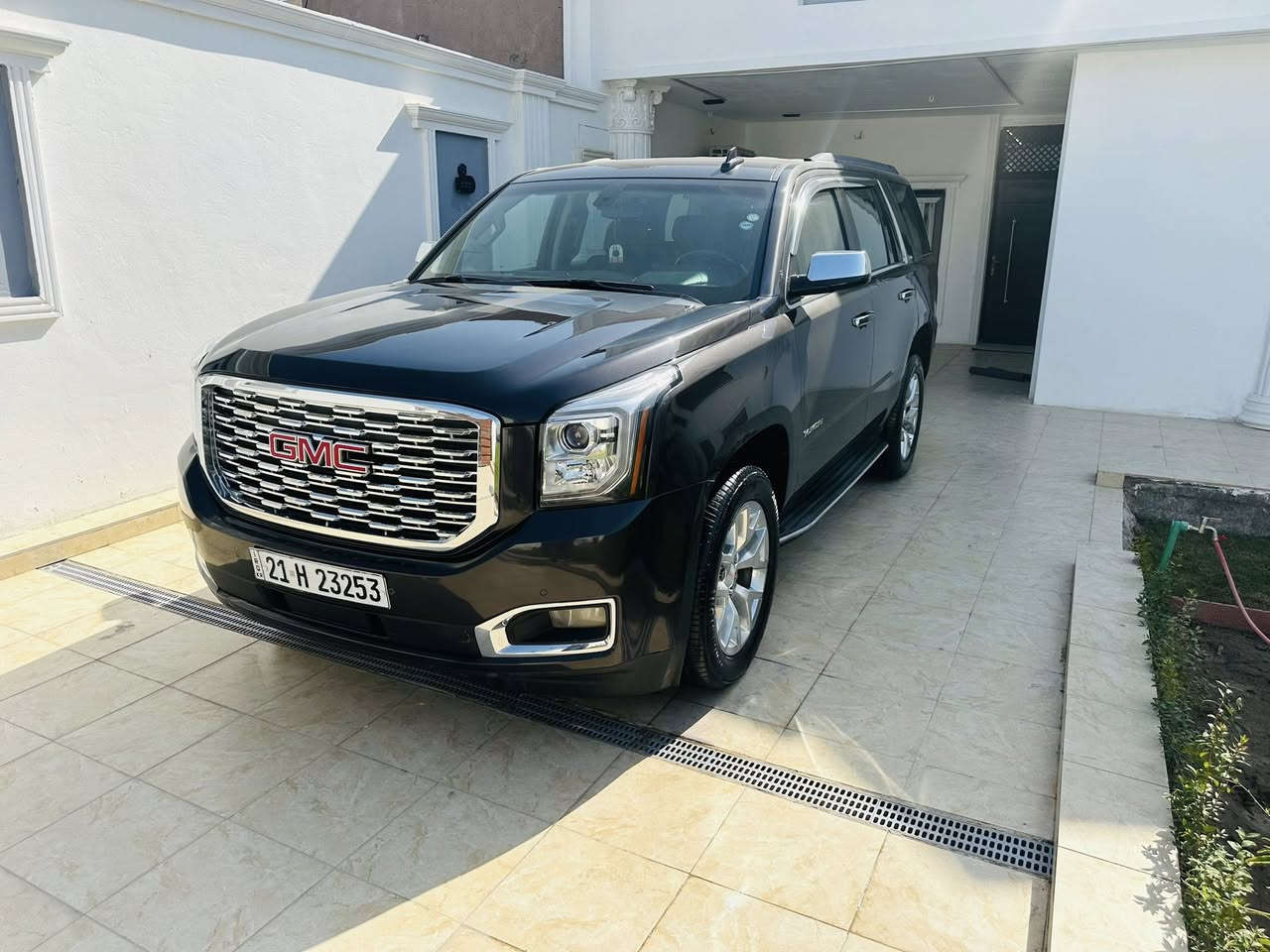 ‏رمضان كريم علينا وعليكم
سلام عليكم جمسي  للبيع موديل 2017
رقم سليمانيه نكليزي تحويل ثاني يوم حاضر
السعر 288 وبيها مجال كلش قليل بل خير الصير من نصيبه ماكو هيج حادث ونضافه بهل سعر بدون يرباك بدون دواخل ‏فقط بنيد والجاملقين الماميت رش بدون معجون بدون اي شي تريد سونار نته تفحص عده الكاتبه فقط 
سيارة حادث كلش بسيط مرفق بال منشور فقد خشم جاملق سيارة بدون إرباك كفالة على وضع الشركة بدون دواخل سيارة فقط حادث أمريكا بالعراق كفالة شرط برغي ممفتوح بيها مواصفات السيارة معروفة 
محرك 5300 شاشه قاصه كامره دواره 
كشن كهرباء ⚡️ منضومه زنون بلادي 
ويل كب كروم بلادي ميحتاج كتب مصفاتها معروفه 
العنوان بغداد الدوره 
***********
