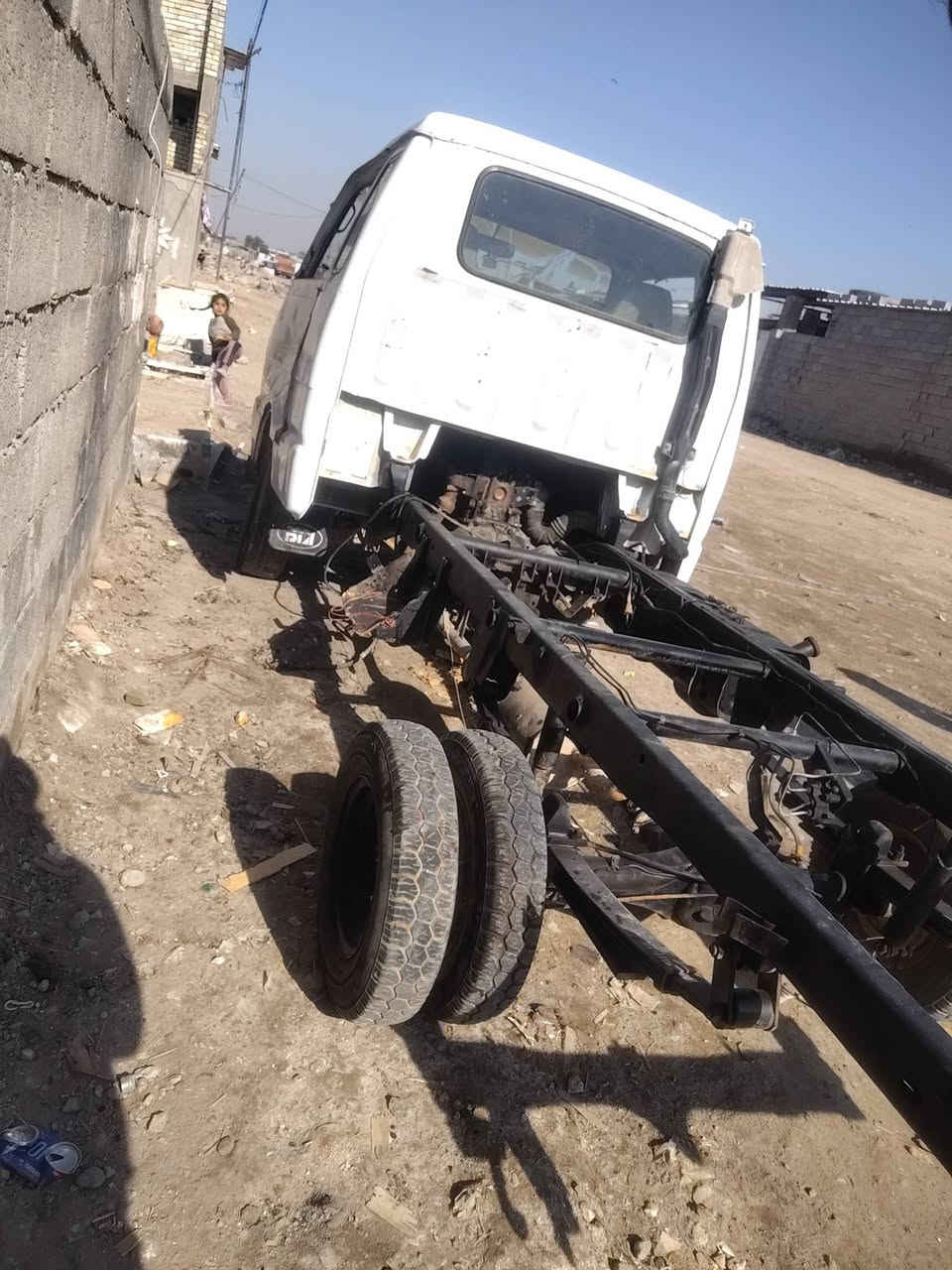 سلام عليكم كيه لبيع 94كوم حديد عله الوضعيه بدون بدي شغاله باتري مابيهه 13 قفلهه لا تصل اله بهاذه سعر شاصي نضيف مكينه خير من الله بس مضروبه بجمهه. ***********
