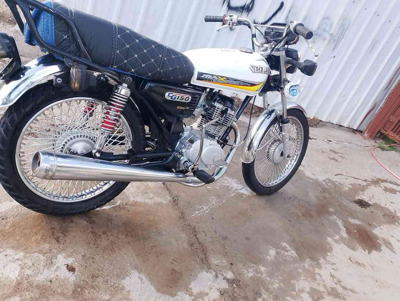 للبيع
2022


**إذا كنت صاحب هذا الإعلان وتريد حذفه لأي سبب، رجاءا أرسل رسالة إلى الدعم الفني**