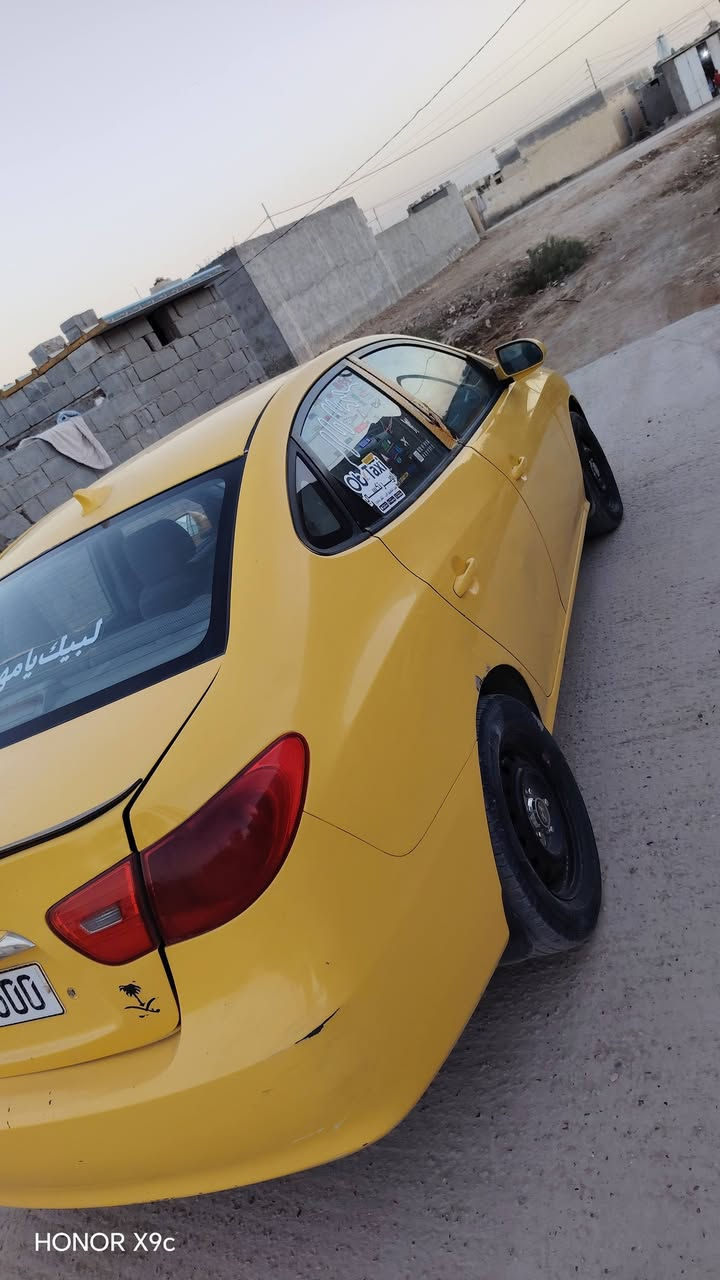 ياالله 
***********
هونداي الانتره موديل 2010 
مكينه وكير كفاله تخم تاير حداديه تبريد ثلج 
شاشه كامره 
منضومه زنون 
منضومه غاز 
تخم تاير 
حداديه جديده 
رقم بابل انكيلزي 
مصفره هيئه وغرامات 
مكاني بابل القاسم السعر  (89)
