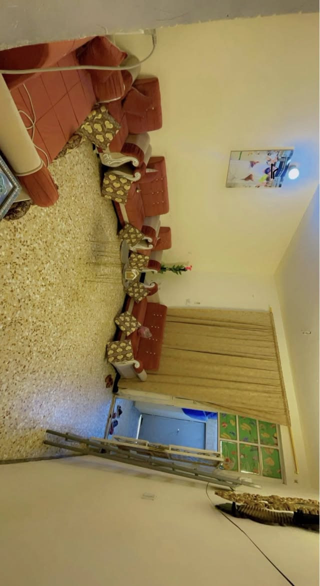 مكلف بالنشر السعر ٤٠٠ وبي مجال بسيط  
نضيف جداً جداً استعمال شهر ١٠ مقاعد
العنوان البلديات - شارع المصرف


**إذا كنت صاحب هذا الإعلان وتريد حذفه لأي سبب، رجاءا أرسل رسالة إلى الدعم الفني**