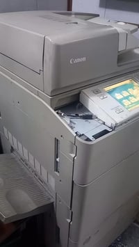 كانون ٧٠٥٥ • ملون • للبيع