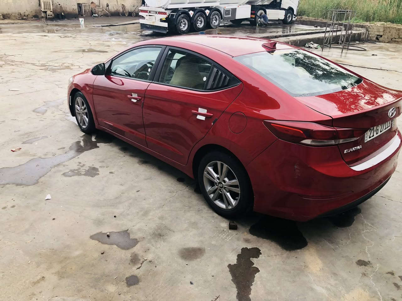 السلام عليكم 
للبيع الانترا 2017 السياره بيه ٣قطع بدون دواخل 
السيارة خير من الله المكينه مكفوله من التنقيص 
الكير خير من الله صدر جديد رقم سليمانية الجديد 
سنويه لل2029 
السعر 119وبيه مجال العنوان واسط العزيزية 
للاستفسار الاتصال على 👈*********** غير متواجد على الفيس والواتساب
