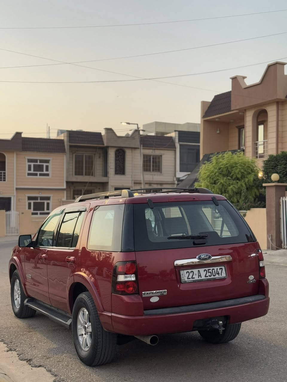 فورد اكسبلور 2008 XLT 
رقم اربيل 
محرك 4000 ، 
قطعتين ، باب خلف سايق كلير ، وبنيد مبدل بلادي بدون صبغ بدون ايرباك ورصعة بلسقف
٧ راكب ، تبريد ٤ قطع ، كشن السائق كهرباء ، مثبت سرعة ، كامرة ، هزة وبراد جديد ، مكانهة كركوك ، ورقة بانزين حالة السيارة ممتازة 
السعر 107
***********
بي واتساب
