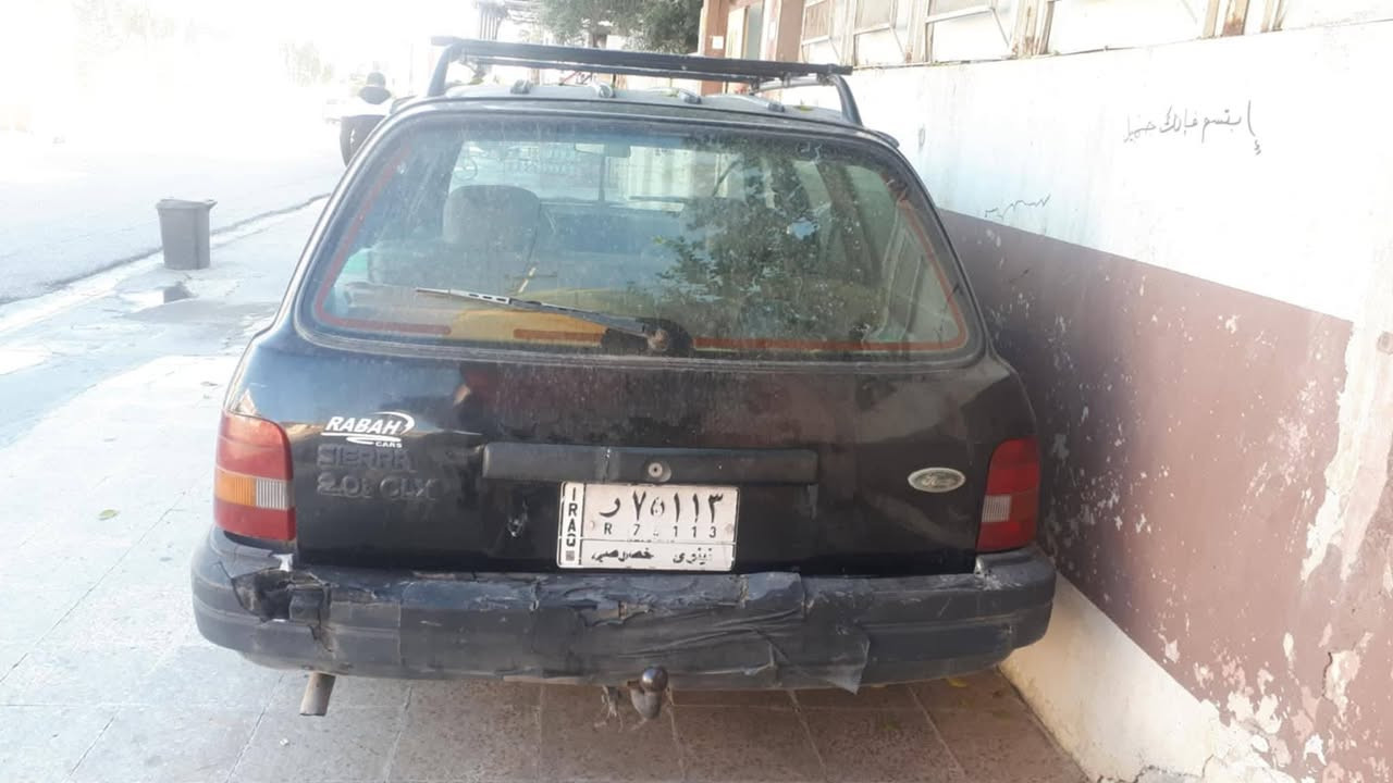 فورد سيرا 
السعر مناسب جدا جدا
***********
