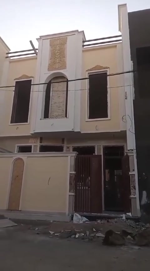 حول بيتك لتحفة فنية ✨*  
ديكورات حديثة | واجهات خارجيه | أسقف معلقة | صبغ داخلي وخارجي  
تصميم حسب ذوقك + تنفيذ بإتقان 100%  
*للاستفسار والحجز*:
 [***********_***********]  
*العنوان*: الحلة - بابل

