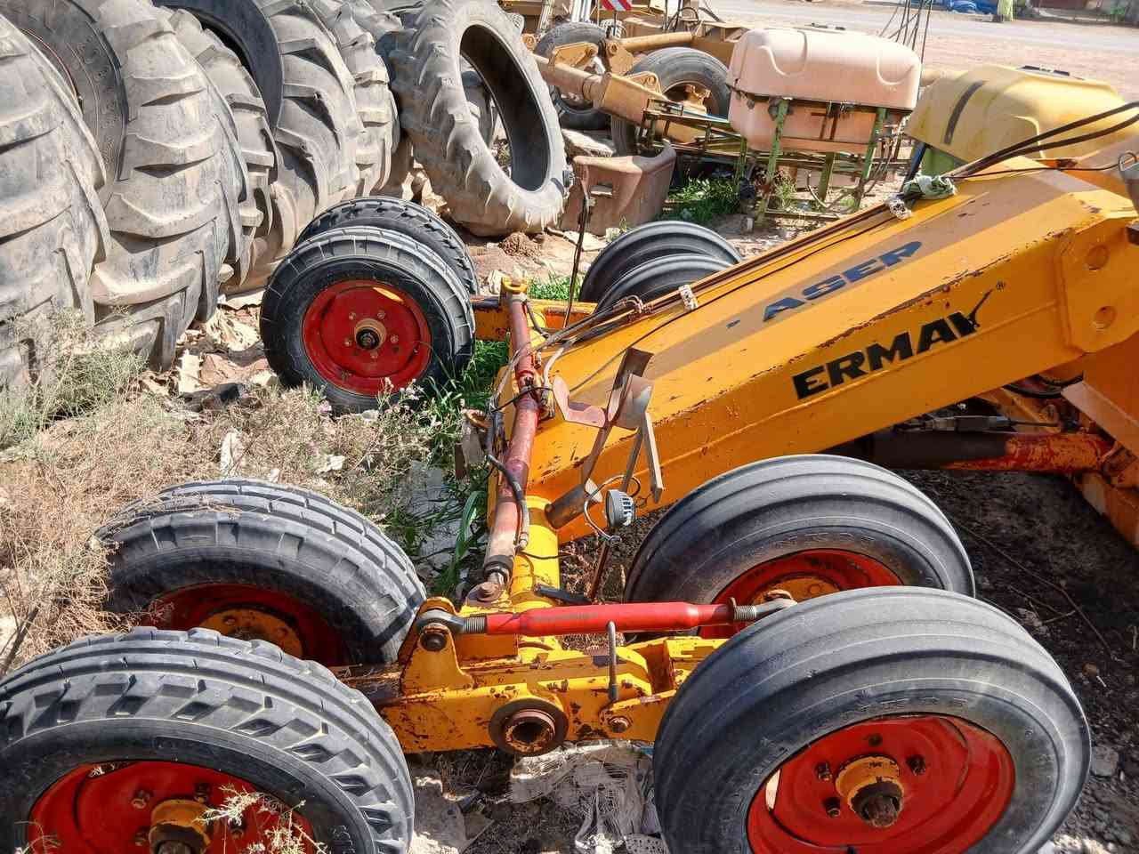 ***********/          160
